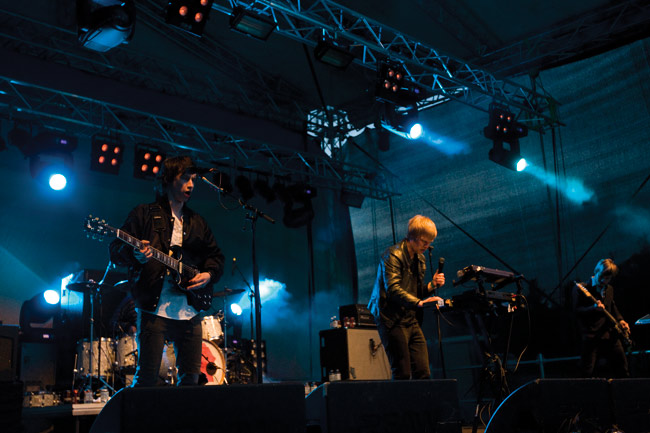 Bad luck charm
Disco Ensemble
Avainsanat: Disco Ensemble Kotka rockfestival Miikka Koivisto Jussi Ylikoski Lasse Lindfors Mikko Hakila 