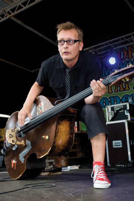 Pete Salomaa 2009
Francine
Avainsanat: Francine Löytty open air Elimäki Kouvola Pete Salomaa
