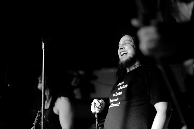 Ei ihan niin tuskaista...
Avainsanat: Pain Confessor Markku Make Kivistö yleisö death metal thrash Parasta elämässäni on kunnon seksi Hamina iloinen naurava
