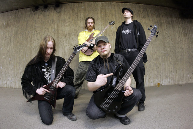 Parkkihallissa
Poseeraus hetkeä ennen keikkaa.
Joni, Ilkka, Teemu ja Jaakko parkkihallissa.
Avainsanat: Soulhavoc parkkihalli poseerata Joni Ilkka Teemu Jaakko Parkkihallissa
Poseeraus hetkeä ennen keikkaa.
Joni, Ilkka, Teemu ja Jaakko parkkihallissa.
Avainsanat: Soulhavoc parkkihalli poseerata Joni Ilkka Teemu Jaakko