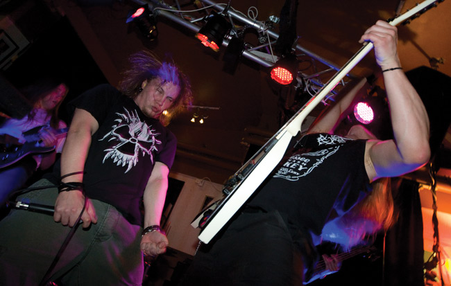 Whore Of Scorn 
Avainsanat: Withered Within Back Room Kotka linja-autoasema