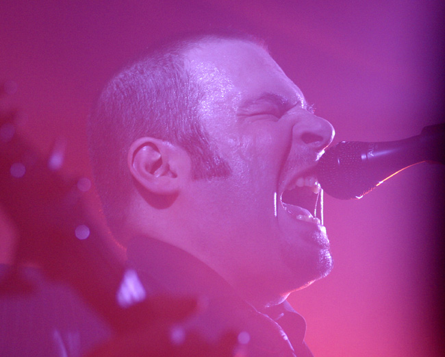 Kirosäkeet
Yrjänä ärisee kympillä.
Avainsanat: CMX A W Yrjänä kirosäkeet laulaa