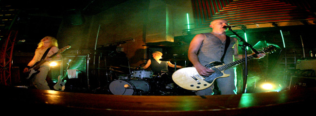 Zen Café
Zen Café - Trio on loistava kokoonpano (Samuli Putro 2005).
Avainsanat: Zen Café Samuli Putro Kari Nylander Pete Parkkonen trio kalansilmä litistetty lava Zen Café
Zen Café - Trio on loistava kokoonpano (Samuli Putro 2005).
Avainsanat: Zen Café Samuli Putro Kari Nylander Pete Parkkonen trio kalansilmä litistetty lava