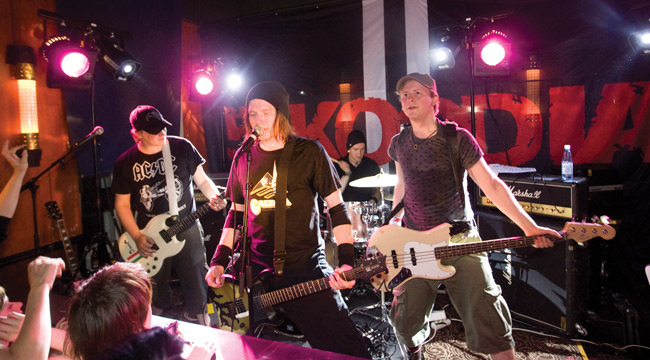 51koodia 2008
Avainsanat: 51Koodia Hamina Hannu Sallinen Jussi Musikka Petri Varis Olli-Matti Wahlström maastokuvio