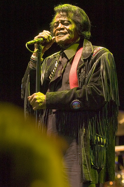 James Brown
LänsiAuto Areena 1.11.2006
Avainsanat: James Brown Soul Brother Number One Goodfather Of Hardest Working Man In Showbiz Black Musta Funk R&B Legenda Legend jäähyväiskeikka James Brown
LänsiAuto Areena 1.11.2006
Avainsanat: James Brown Soul Brother Number One Goodfather Of Hardest Working Man In Showbiz Black Musta Funk R&B Legenda Legend jäähyväiskeikka