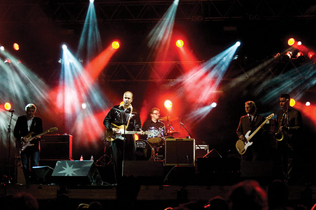 Agents 2009
Kotkan Meripäivät, Kotka 09.
Avainsanat: Agents Kotkan Meripäivät Esa Pulliainen Kai Pulliainen Vesa Haaja Heikki Sandren Juho Hurskainen