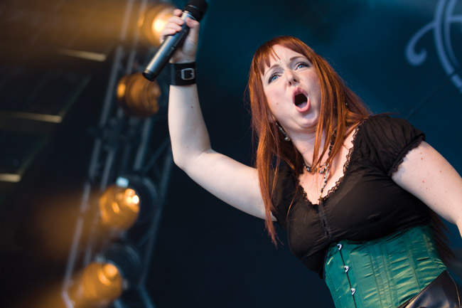 River of Tuoni
Dark River 09
Avainsanat: Amberian Dawn Dark River festival Kotka Honkala Kymi Heidi Parviainen power metalli