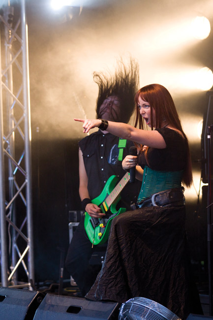 Kokko - Eagle of fire
Klassista laulua ja powermetallia
Avainsanat: Amberian Dawn Dark River festival Kotka Honkala Kymi Heidi Parviainen power metalli