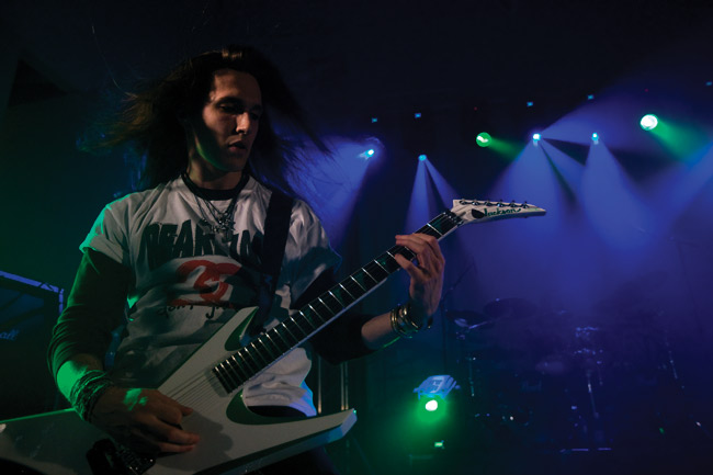 Ben Varon
Amoral
Avainsanat: Dark Winter Festival festivaali karhula Kotka Sammolla Amoral Ben Varon
