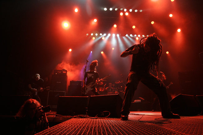 Amorphis
FME, Kaapelitehdas, Helsinki 2006.
Avainsanat: Amorphis Tomi Joutsen Esa Holopainen Niclas Etelävuori FME punainen etukeno mosh