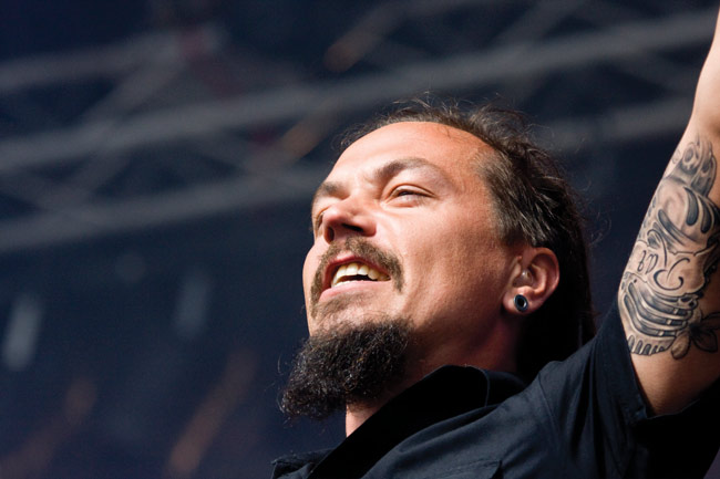 Tomi Joutsen
Avainsanat: Amorphis Ankkarock Vantaa Korso Puistolava Tomi Joutsen iloinen tatuointi tatuoinnit parta