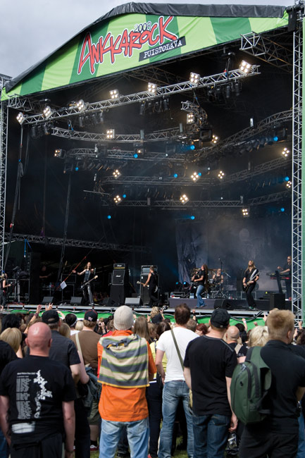 Puistolavalla
Amorphis, Ankkarock, Vantaa 2008.
Avainsanat: Amorphis Ankkarock Vantaa Korso Puistolava yleisö selät Tomi Joutsen Esa Holopainen Tomi Koivusaari Santeri Kallio Niclas Etelävuori Jan Rechberger Puistolavalla
Amorphis, Ankkarock, Vantaa 2008.
Avainsanat: Amorphis Ankkarock Vantaa Korso Puistolava yleisö selät Tomi Joutsen Esa Holopainen Tomi Koivusaari Santeri Kallio Niclas Etelävuori Jan Rechberger