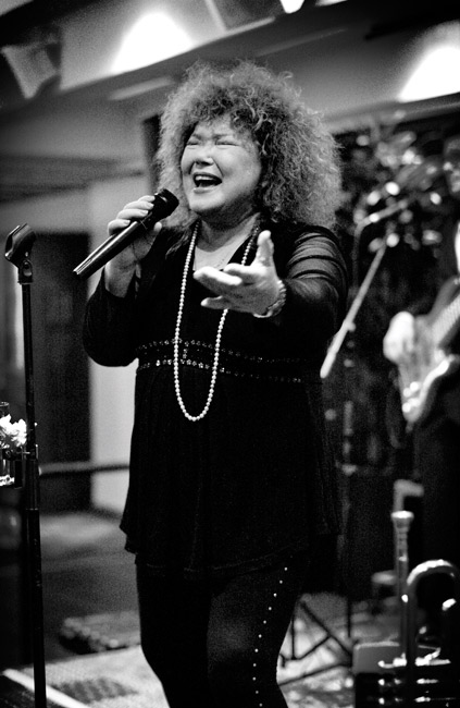 Mustavalkoinen
Anita Hirvonen 
Avainsanat: Anita Hirvonen iskelmä Banketti Seurahuone Sokos Kotka