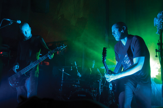 Apulanta 2009
Amarillo, Kotka 09.
Avainsanat: Apulanta Amarillo Kotka Toni Wirtanen Parta-Sami Lehtinen Jönssi Sipe Santapukki