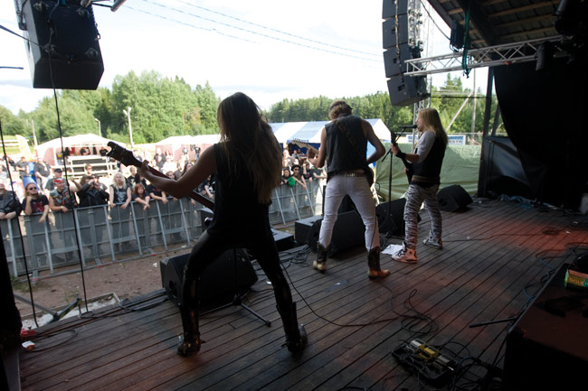Lavalla
Dark River Festival 2011, Kotka
Avainsanat: Armour Dark River festival Kotka Honkala