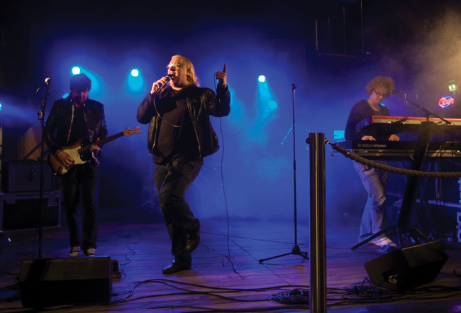 Tuntematon potilasko?
Avainsanat: Arttu Wiskari Fashion Night Kotka tori tuntematon potilas