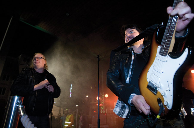 Solisti ja kitaristi
Avainsanat: Arttu Wiskari Fashion Night Kotka