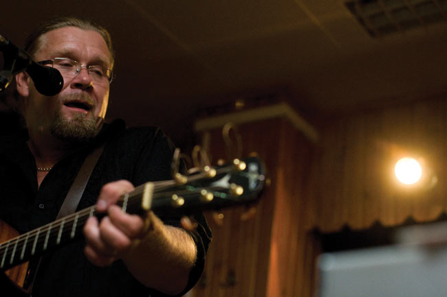 Bablo 2010
Asema pub, Kotka 2010
Avainsanat: Bablo Marko Junnilainen Asema pubi Kotka Karhula