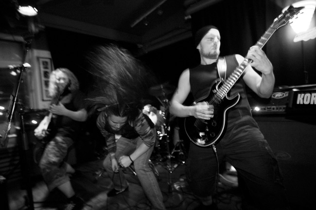 The Backstabbing Bastards
Back Room Arena, Kotka 09.
Avainsanat: The Backstabbing Bastards Back Room Kotka Mika Varis Antti Juuti Jarkko Tuunanen