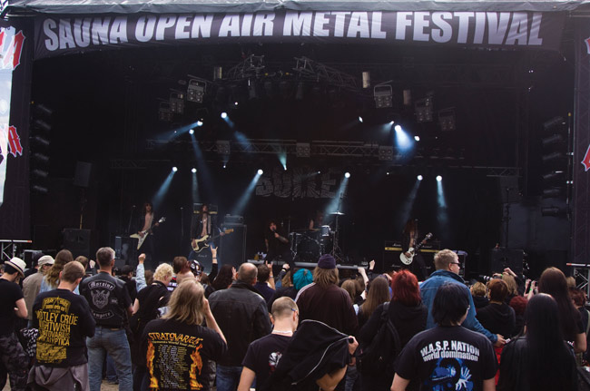 Ruotsiheviä Saunassa
Bullet, Tampere 2009.
Avainsanat: Bullet Sauna open air metal festival Tampere Hell Hofer Erik Almström Adam Hector Gustav Hjortsjö Hampus Klang yleisö