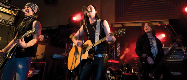 Carmen Gray 2009
Amarillo, Kotka 09
Avainsanat: Carmen Gray Amarillo Kotka Anna hyvän kiertää Nicklas Nyman Lappe OJ Pete