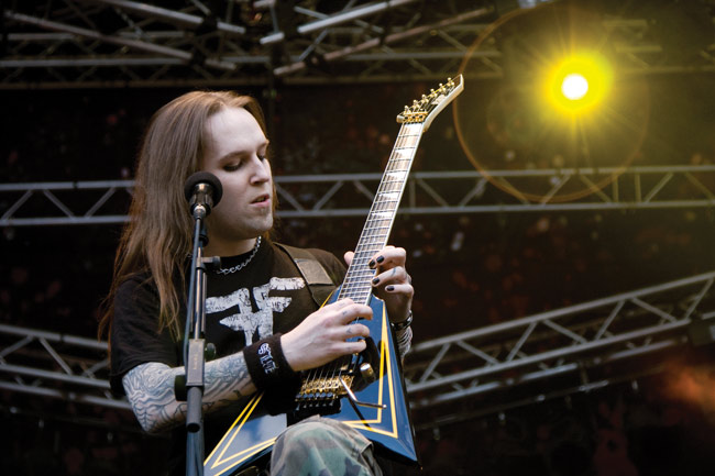 Alexi laiho
Avainsanat: Children of Bodom Sauna Open air metal festival Alexi Laiho Markku Uula Aleksi soolo kitaristi Alexi laiho
Avainsanat: Children of Bodom Sauna Open air metal festival Alexi Laiho Markku Uula Aleksi soolo kitaristi