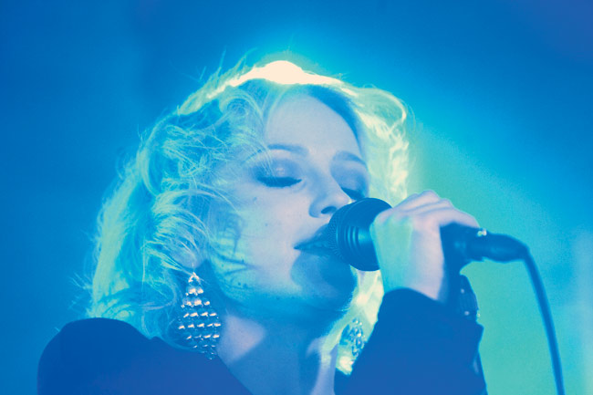 Pilkahdus
Avainsanat: Chisu Christel Martina Sundberg kaunis seksikäs Amarillo Kotka