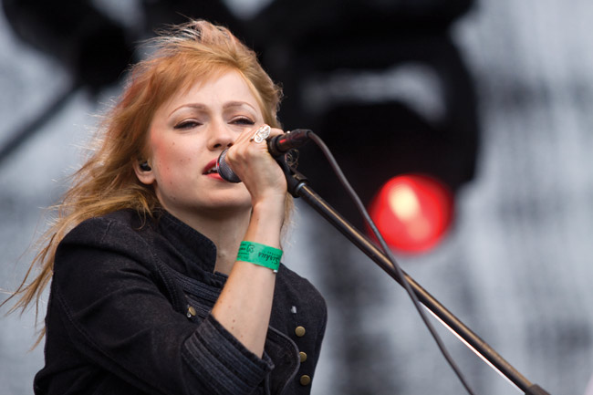 Chisu 2010
Kotka rockfestival
Avainsanat: Chisu Christel Sundberg Kotka rockfestival kaunis seksikäs suloinen räväkkä