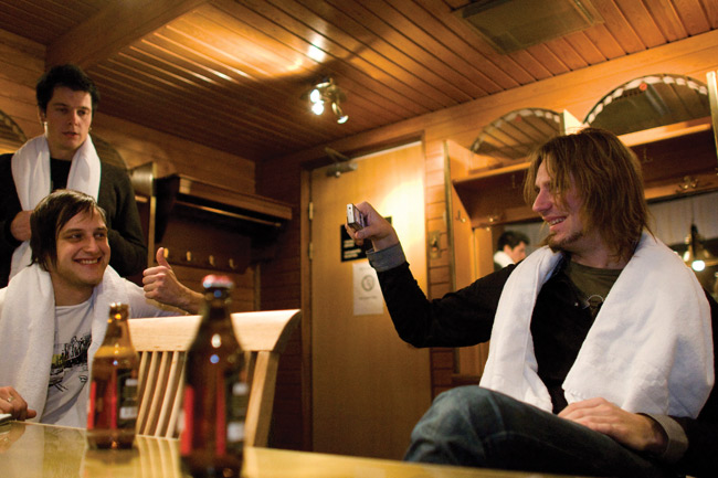 Antti kuvaa
Saunaosasto, Kotkan Seurahuone 2008.
Avainsanat: Crumbland love grunge in your head amarillo Kotka Antti Pylkkänen Teemu Seppälä Jontte Genberg sauna kuvata
