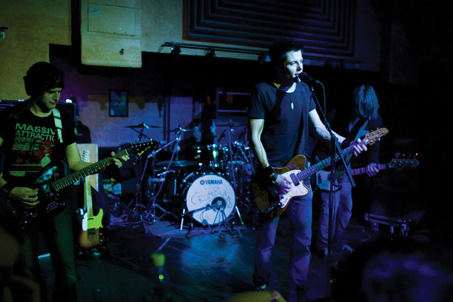 Crumbland
Jontte Genberg - laulu, kitara
Antti Pylkkänen - basso
Pexi Parviainen - rummut
Teemu Seppälä - kitara
Avainsanat: Crumbland love grunge in your head amarillo Kotka Jontte Genberg Antti Pylkkänen Pexi Parviainen Teemu Seppälä Yamaha kirjoitus Crumbland
Jontte Genberg - laulu, kitara
Antti Pylkkänen - basso
Pexi Parviainen - rummut
Teemu Seppälä - kitara
Avainsanat: Crumbland love grunge in your head amarillo Kotka Jontte Genberg Antti Pylkkänen Pexi Parviainen Teemu Seppälä Yamaha kirjoitus