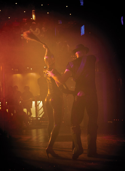 Tiukka pari
Avainsanat: Dance Factory Secret mission show Baltic princess tanssijat seksikäs tiukka kireä peppu takapuoli töyhtö