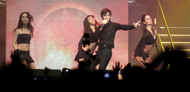 Darin and dancing girls
Avainsanat: Darin and dancing girls NRJ radio awards idol sweden ruotsi Darin and dancing girls
Avainsanat: Darin and dancing girls NRJ radio awards idol sweden ruotsi