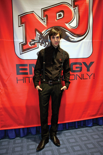 NRJ-poseeraus
Avainsanat: Darin NRJ radio awards Helsinki Idol 2004 Ruotsi ruotsalainen lakana logo break the news Zanyar kurdi poseerata poseeraus NRJ-poseeraus
Avainsanat: Darin NRJ radio awards Helsinki Idol 2004 Ruotsi ruotsalainen lakana logo break the news Zanyar kurdi poseerata poseeraus