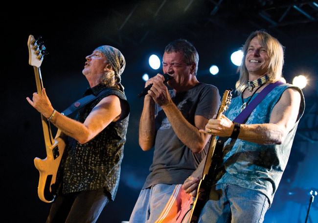 Eturivissä
Deep Purple, Kotkan Meripäivät, Kotka 2009.
Avainsanat: Deep Purple Kotkan Meripäivät Ian Gillan Roger Glover Steve Morse