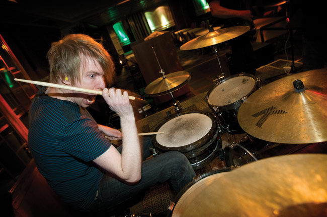 Hullu rumpali?
Juho Roslakka 10
Avainsanat: Diamante cover banketti Sokos Seurahuone Kotka rumpali pellit Juho Roslakka