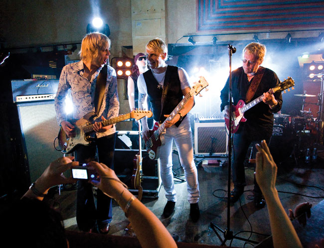 Kuvattavana
Dingo, Amarillo, Kotka 2008.
Avainsanat: Dingo tuhkimotarina Amarillo Kotka Pertti Neumann Jarkko Eve Erik Valkama Robert Engstrand kamera kuvattavana