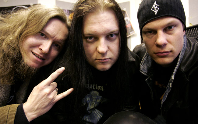 Terveisiä lukijoille
Domination Blackin haastattelukokoonpano
Avainsanat: Domination Black haastattelu kummitusjunakauhua ilmapallo Teppo Heiskanen Ville Wiren Lauri Eerola DB