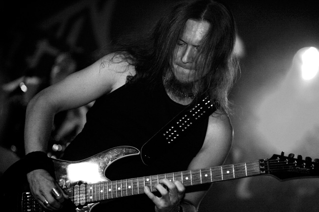 Black and white domination
Avainsanat: Domination black and white Teppo Heiskanen soolo kitaristi kouvola hevi