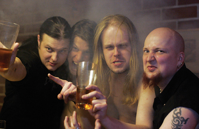 Saunassa
Savua puskee melkein korvienkin välistä. Domination Black keikan jälkeen, Night Corner, Kotka 2007.
Avainsanat: Domination Black poseerata sauna saunoa savu puhuone olut alkoholi pelleillä killgast eerola irvistää käsimerkki hevarit Saunassa
Savua puskee melkein korvienkin välistä. Domination Black keikan jälkeen, Night Corner, Kotka 2007.
Avainsanat: Domination Black poseerata sauna saunoa savu puhuone olut alkoholi pelleillä killgast eerola irvistää käsimerkki hevarit