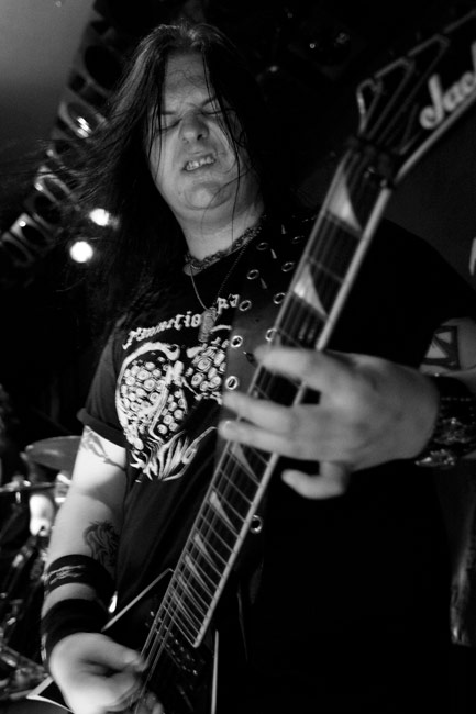 Äreää sooloa
Ville Wiren
Avainsanat: Domination Black Kairo Kesto Kotka Ville Wiren Äreää sooloa
Ville Wiren
Avainsanat: Domination Black Kairo Kesto Kotka Ville Wiren