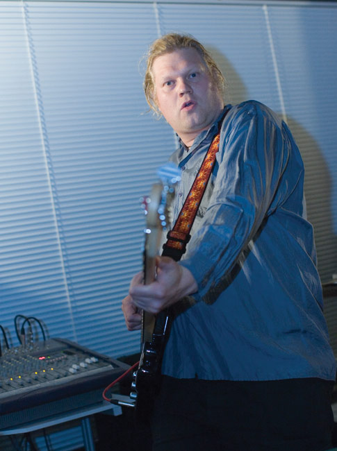 Basisti
Kärsä
Avainsanat: Endless Circles Haminan Hovi basisti Kärsä