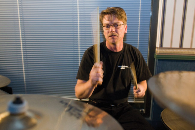 Rumpali
J
Avainsanat: Endless Circles rummut rumpali J pellit liike kapula Haminan Hovi