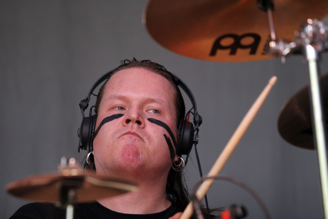 Janne Parviainen vakavana
Avainsanat: Ensiferum Janne Parviainen maalattu meikki rumpali Paiste kapula kuulokkeet Janne Parviainen vakavana
Avainsanat: Ensiferum Janne Parviainen maalattu meikki rumpali Paiste kapula kuulokkeet