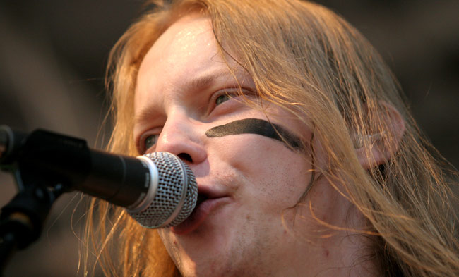 Viirunaama
Petri Lindroos
Avainsanat: Ensiferum Perti Lindroos viirunaama maalattu musta viiva solisti lähikuva sauna open air festari Viirunaama
Petri Lindroos
Avainsanat: Ensiferum Perti Lindroos viirunaama maalattu musta viiva solisti lähikuva sauna open air festari