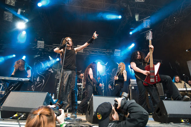 Finntroll 2009
Sauna open air, Tampere, Finland 2009.
Avainsanat: Finntroll Sauna open air folk metalli peikkometalli Skrymer Routa Vreth kuvaajat kamera Finntroll 2009
Sauna open air, Tampere, Finland 2009.
Avainsanat: Finntroll Sauna open air folk metalli peikkometalli Skrymer Routa Vreth kuvaajat kamera