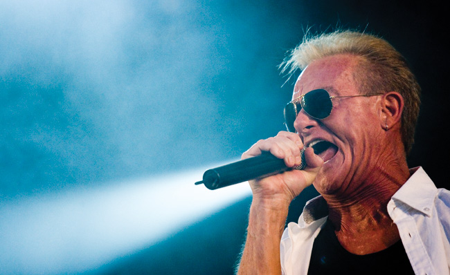 "In the eyes of the world..."
Avainsanat: Graham Bonnet Rainbow MSG Alcatrazz no time to loose down to earth valot lights in the eyes of the world "In the eyes of the world..."
Avainsanat: Graham Bonnet Rainbow MSG Alcatrazz no time to loose down to earth valot lights in the eyes of the world