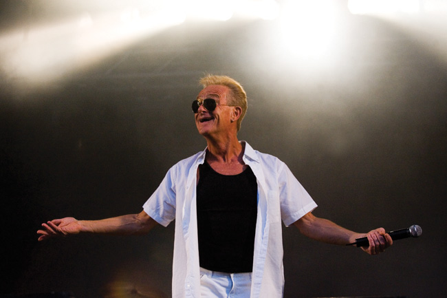 Down to earth
Graham Bonnet 2007
Avainsanat: Graham Bonnet Rainbow MSG Alcatrazz no time to loose down to earth valot lights Down to earth
Graham Bonnet 2007
Avainsanat: Graham Bonnet Rainbow MSG Alcatrazz no time to loose down to earth valot lights