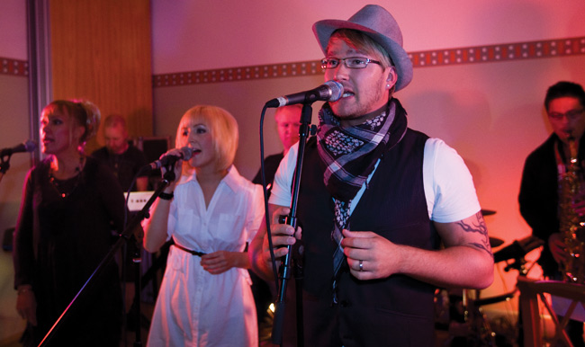 Konserttitalolla
GroovX
Avainsanat: GroovX Duetto Konserttitalo Kotka Fashion Night Toni Eurasto