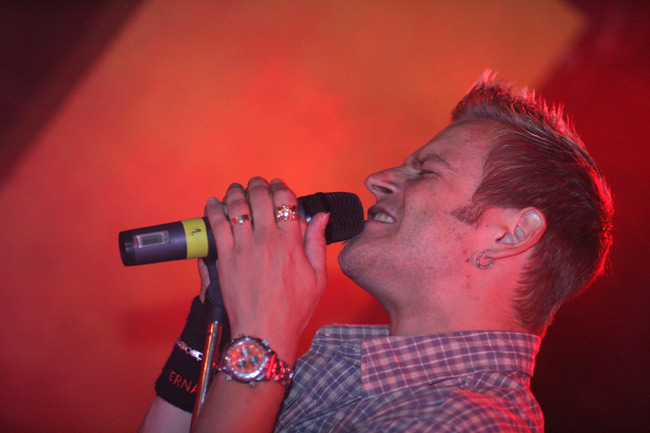 Jon Bongiovi?
Avainsanat: Hevikaraoke Bon Jovi Olos