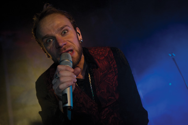 Live-poseeraus
Ilkka Alanko, Amarillo, Kotka 2010.
Avainsanat: Ilkka Alanko Kotka Amarillo 